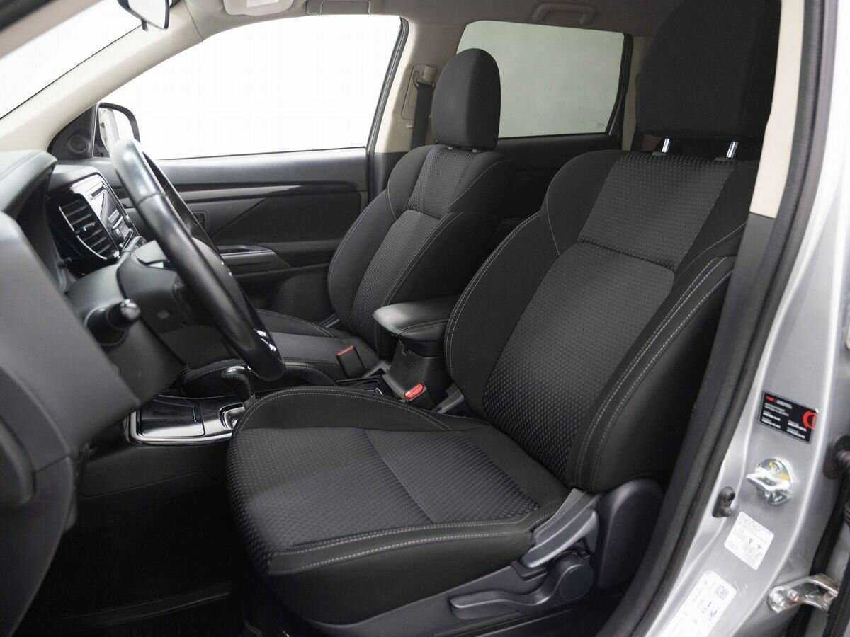 Купить Mitsubishi Outlander, 2019, 135 000 км, фото №8