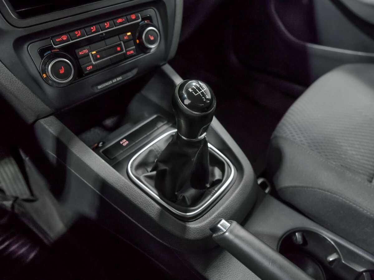 Купить Volkswagen Jetta, 2012, 312 990 км, фото №10