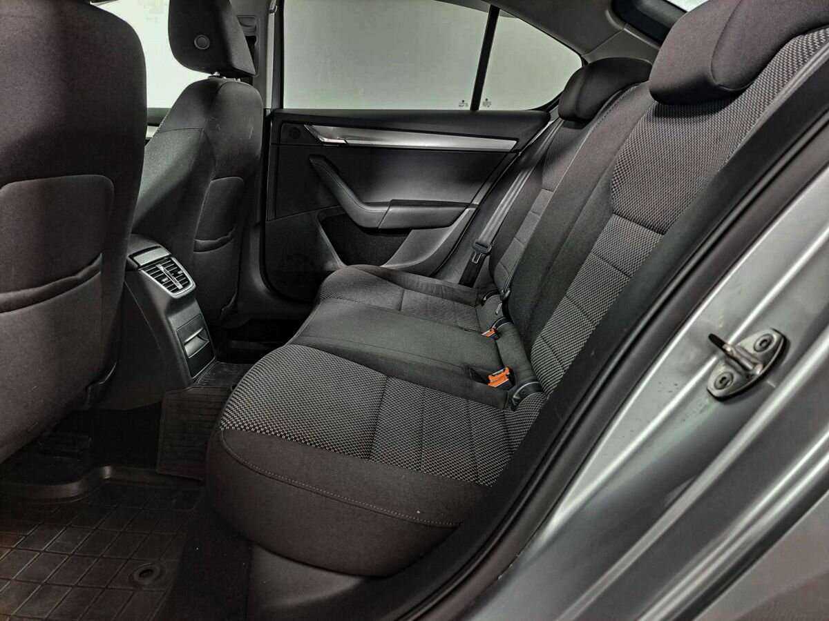 Купить Skoda Octavia, 2016, 370 145 км, фото №9