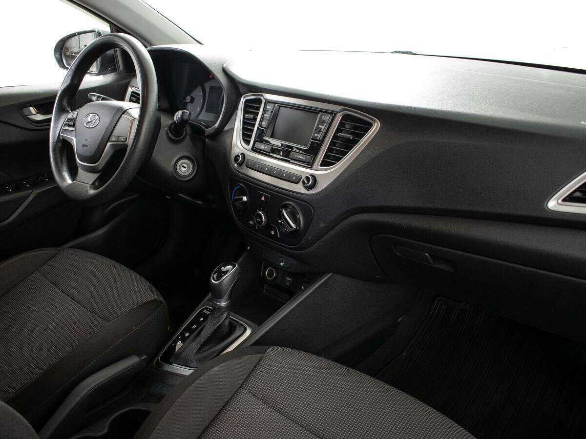 Купить Hyundai Solaris, 2019, 139 586 км, фото №4