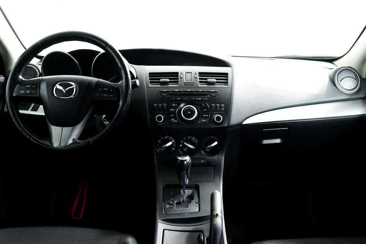 Купить Mazda 3, 2013, 241 907 км, фото №10