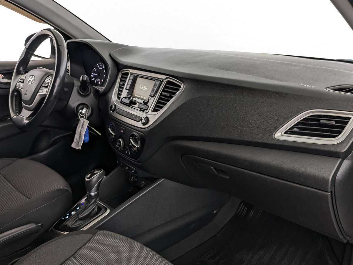 Купить Hyundai Solaris, 2019, 110 373 км, фото №9