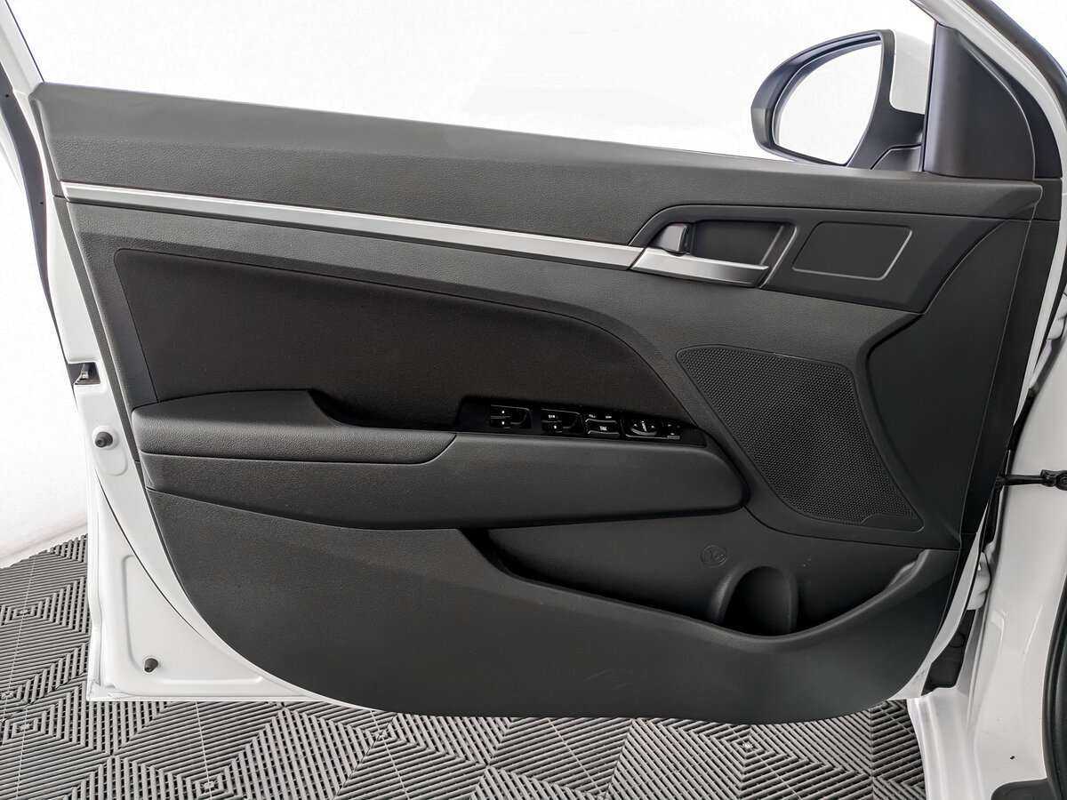 Купить Hyundai Elantra, 2020, 75 339 км, фото №15