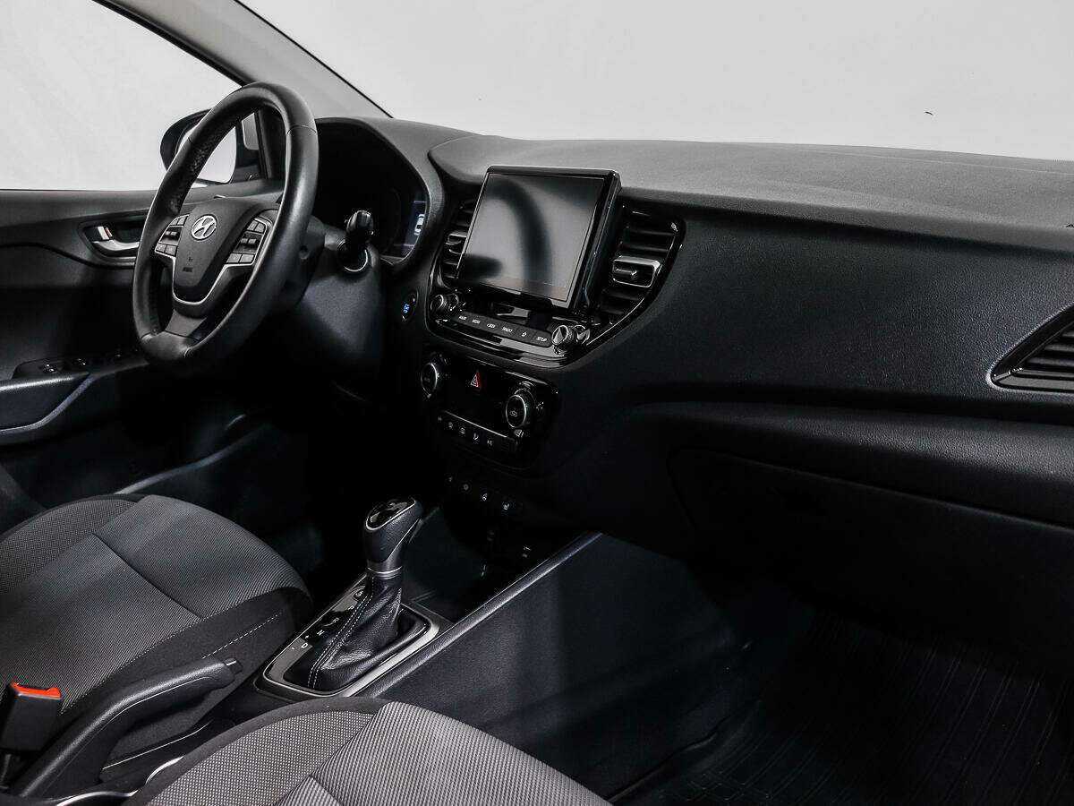 Купить Hyundai Solaris, 2020, 97 828 км, фото №12