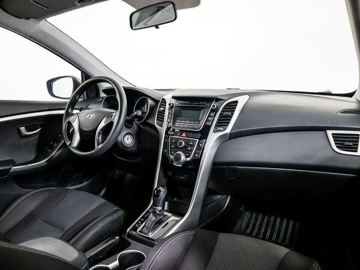 Купить Hyundai i30, 2016, 85 529 км, фото №9