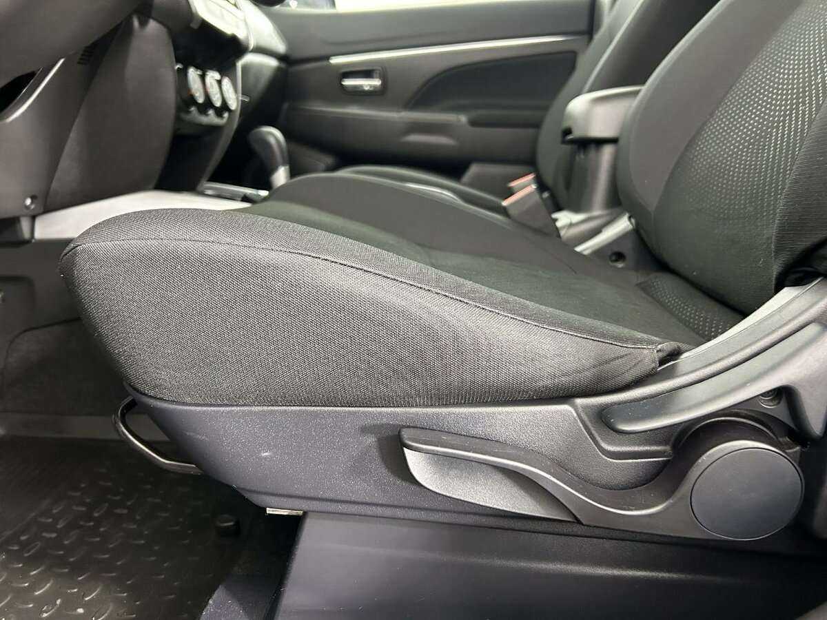 Купить Mitsubishi ASX, 2012, 142 820 км, фото №10