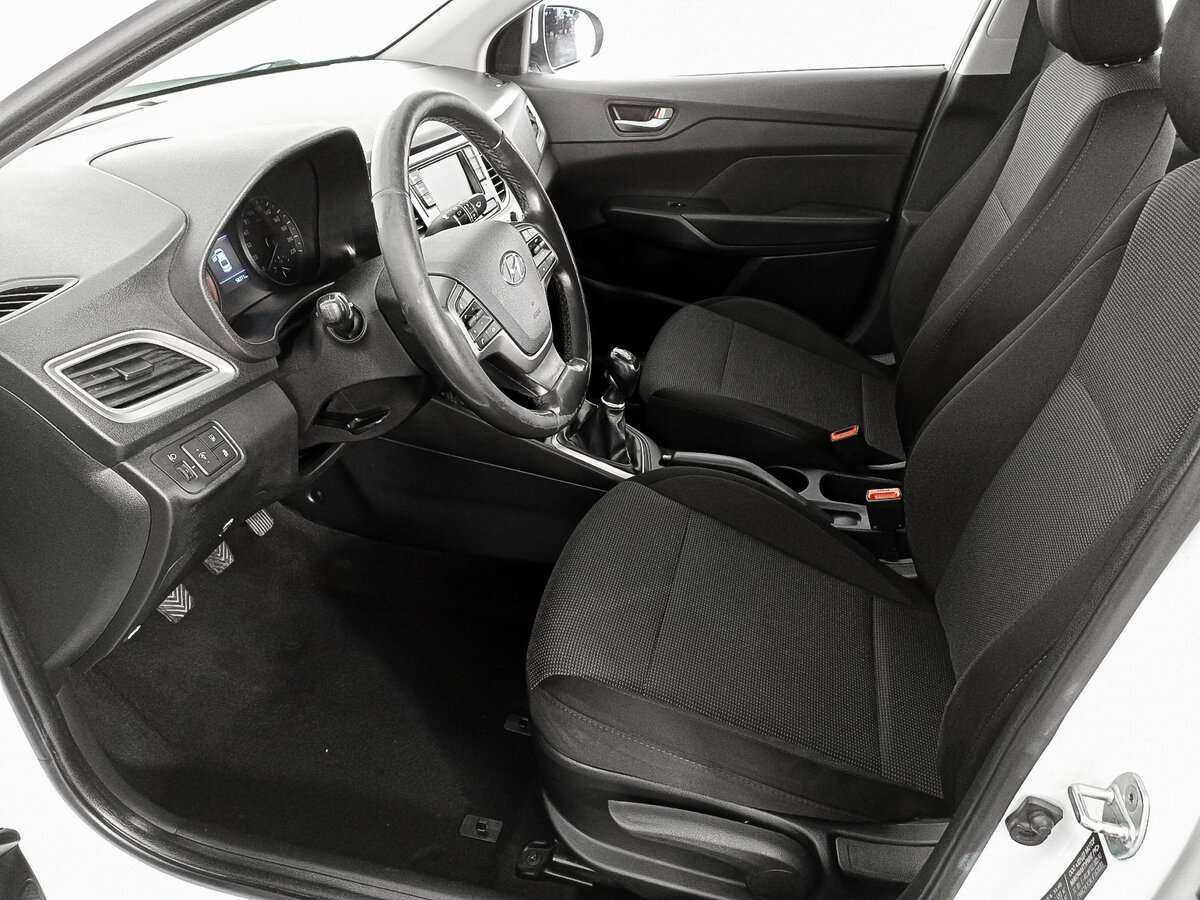 Купить Hyundai Solaris, 2019, 58 346 км, фото №14