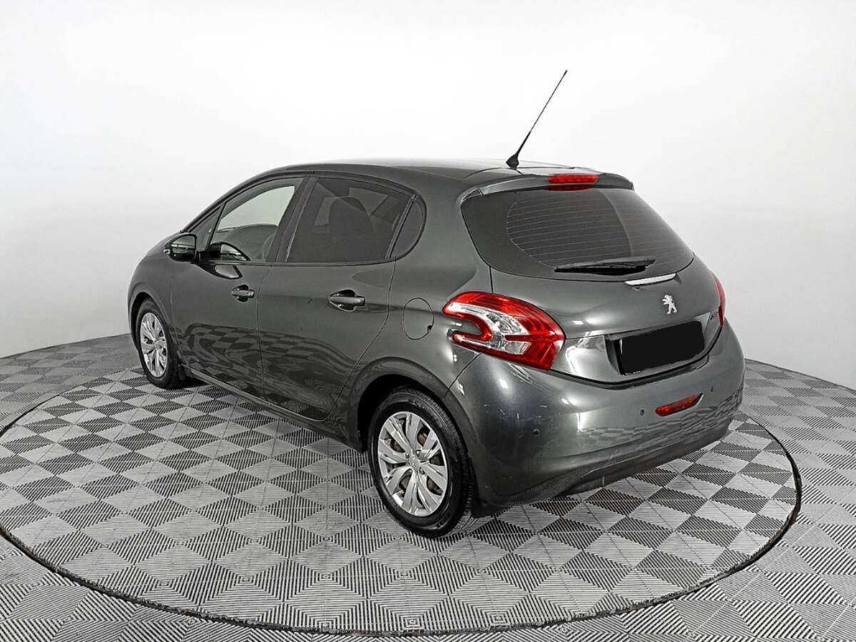Купить Peugeot 208, 2013, 108 259 км, фото №7