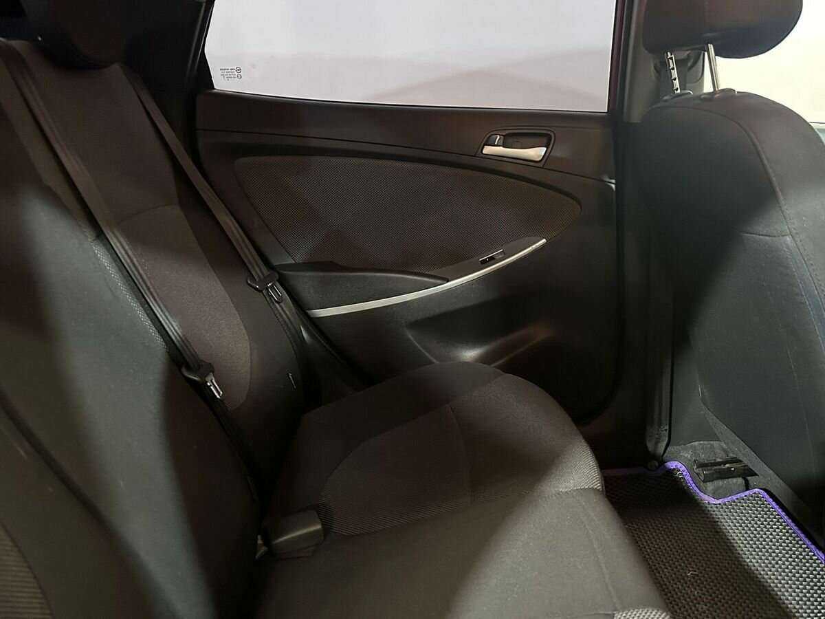 Купить Hyundai Solaris, 2013, 196 613 км, фото №11