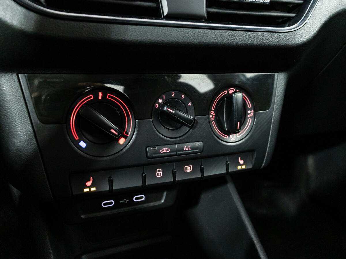 Купить Volkswagen Polo, 2021, 131 753 км, фото №16