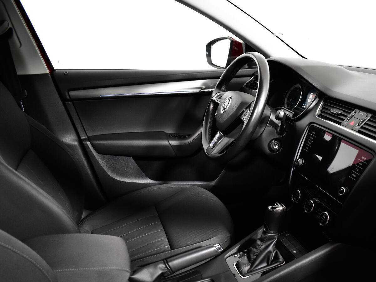Купить Skoda Octavia, 2017, 115 880 км, фото №9