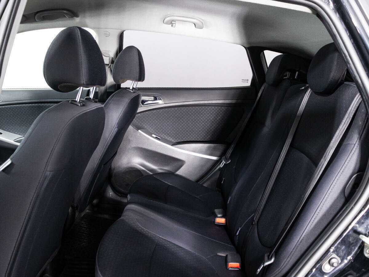 Купить Hyundai Solaris, 2012, 133 410 км, фото №9