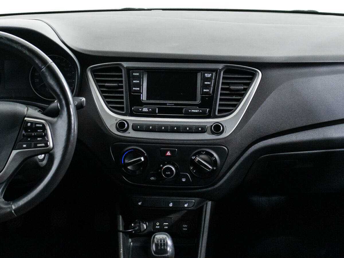 Купить Hyundai Solaris, 2017, 110 097 км, фото №14