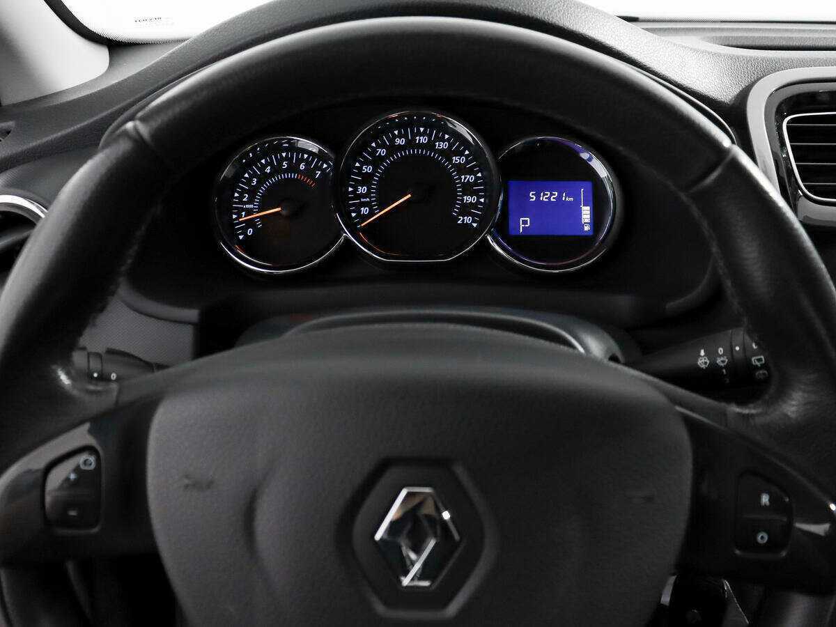 Купить Renault Sandero Stepway, 2016, 51 220 км, фото №13