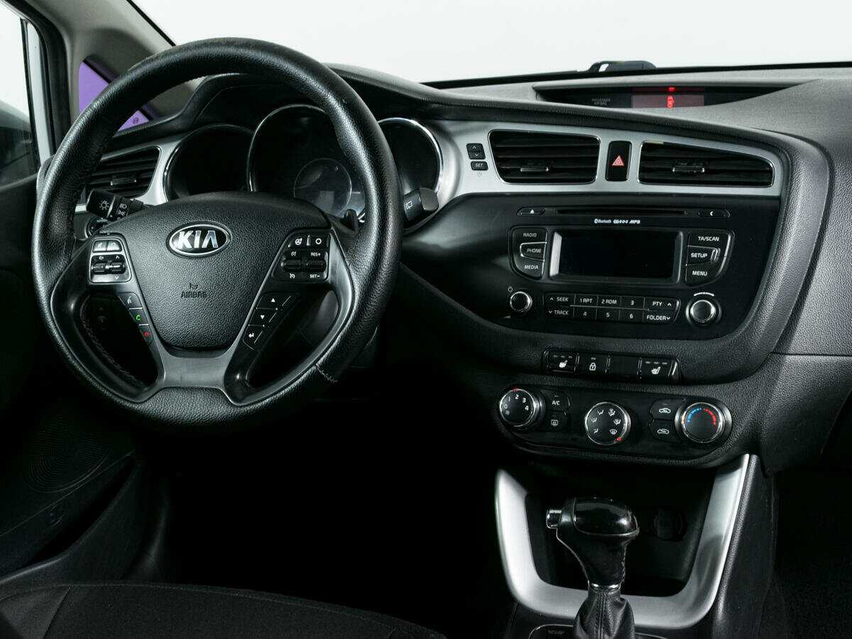 Купить Kia Ceed, 2012, 190 408 км, фото №9