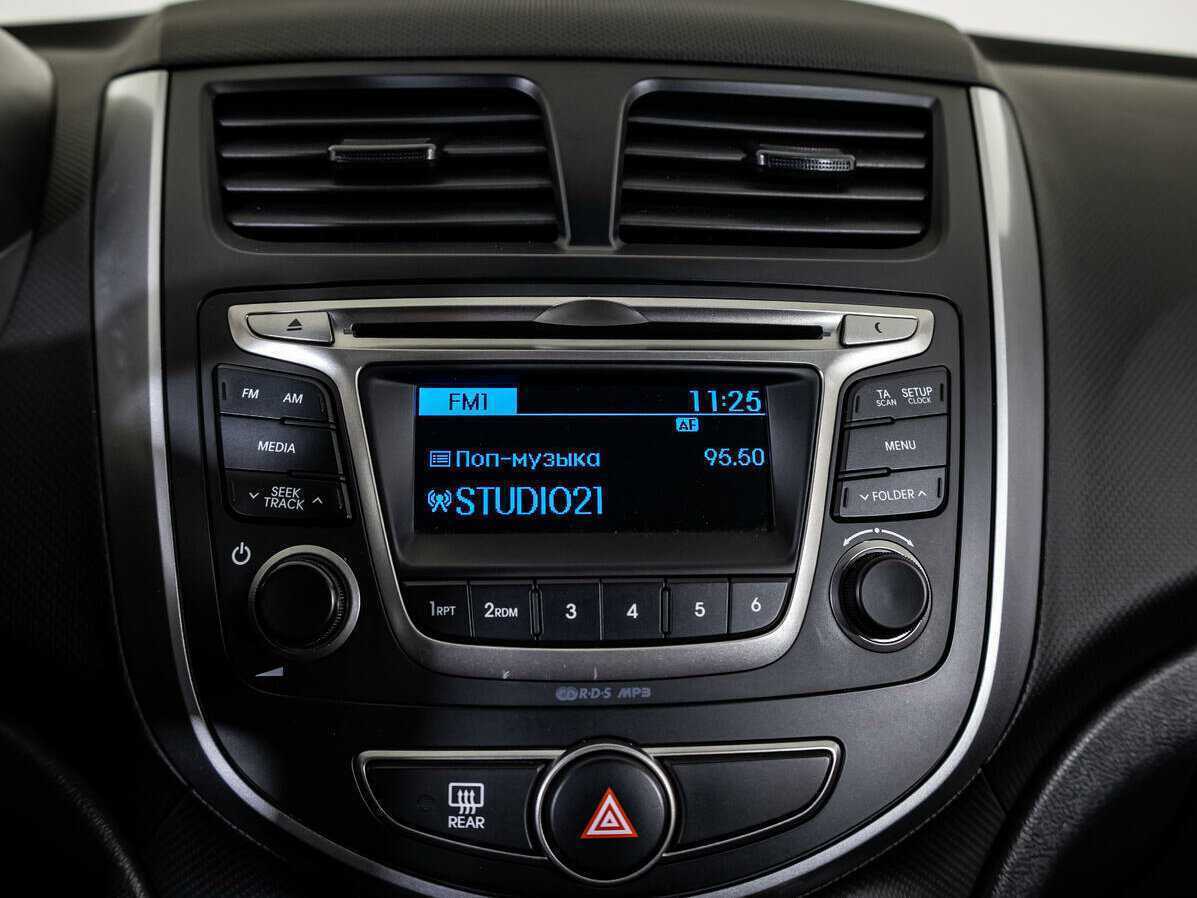 Купить Hyundai Solaris, 2016, 138 824 км, фото №12