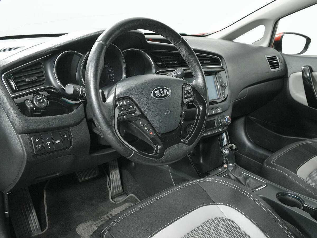 Купить Kia Ceed, 2017, 92 436 км, фото №13
