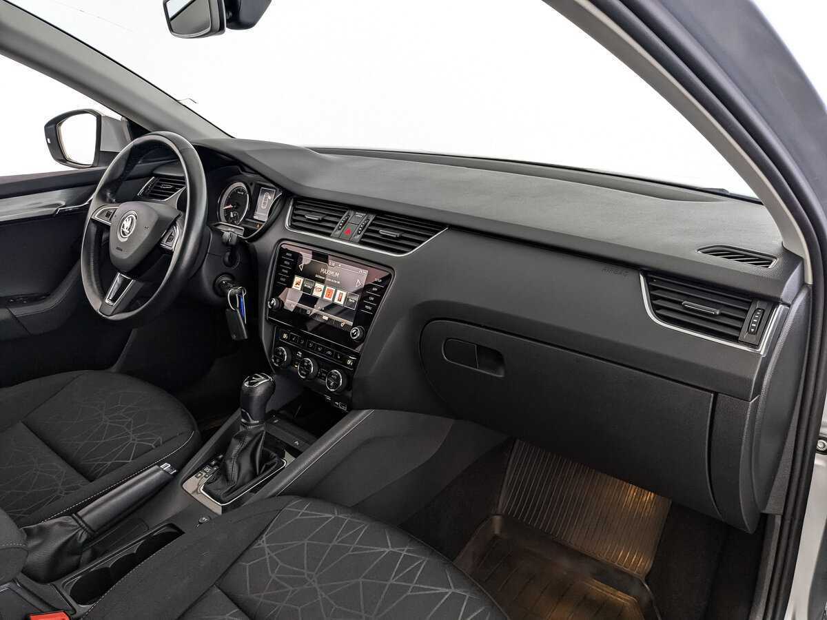 Купить Skoda Octavia, 2020, 49 197 км, фото №9