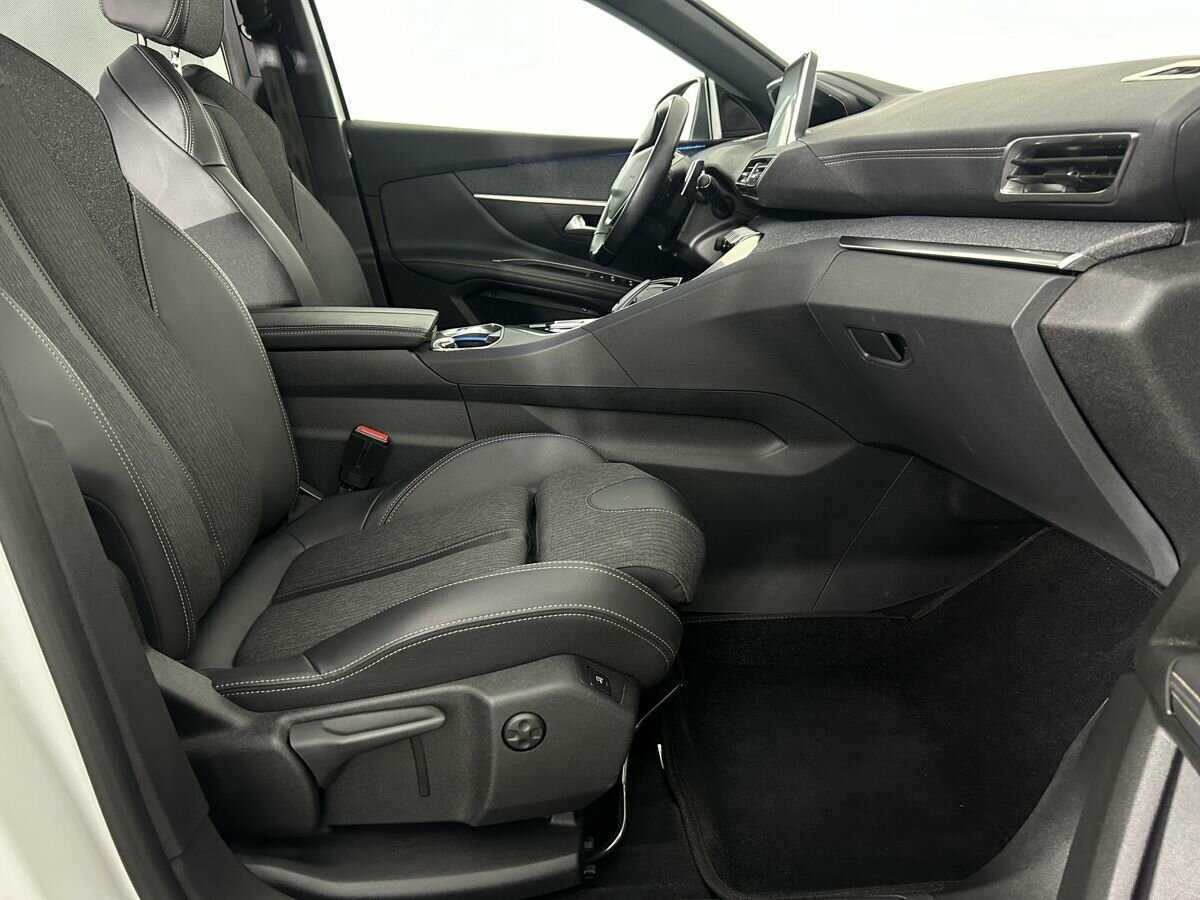 Купить Peugeot 5008, 2020, 71 727 км, фото №12