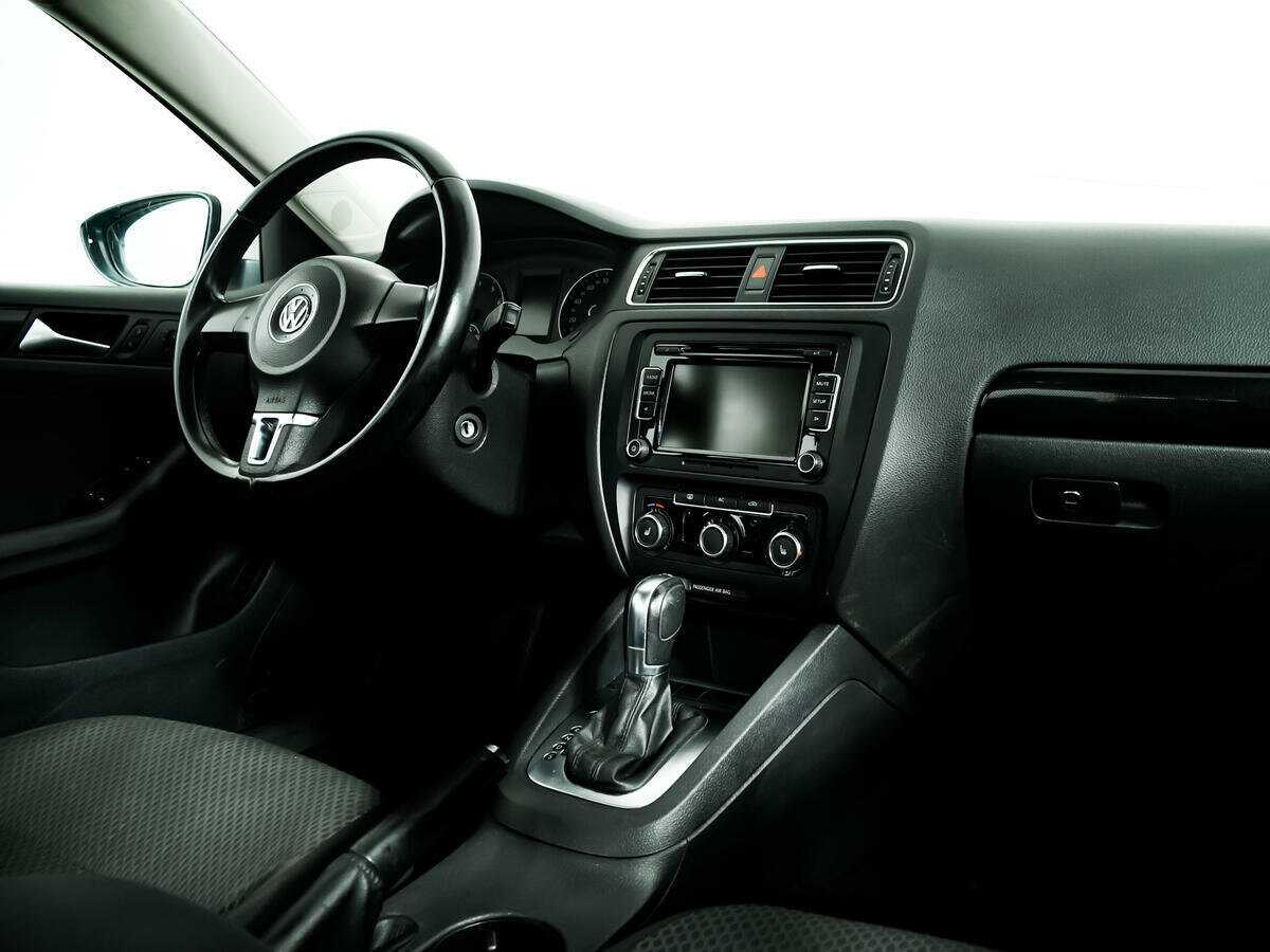 Купить Volkswagen Jetta, 2012, 159 700 км, фото №9