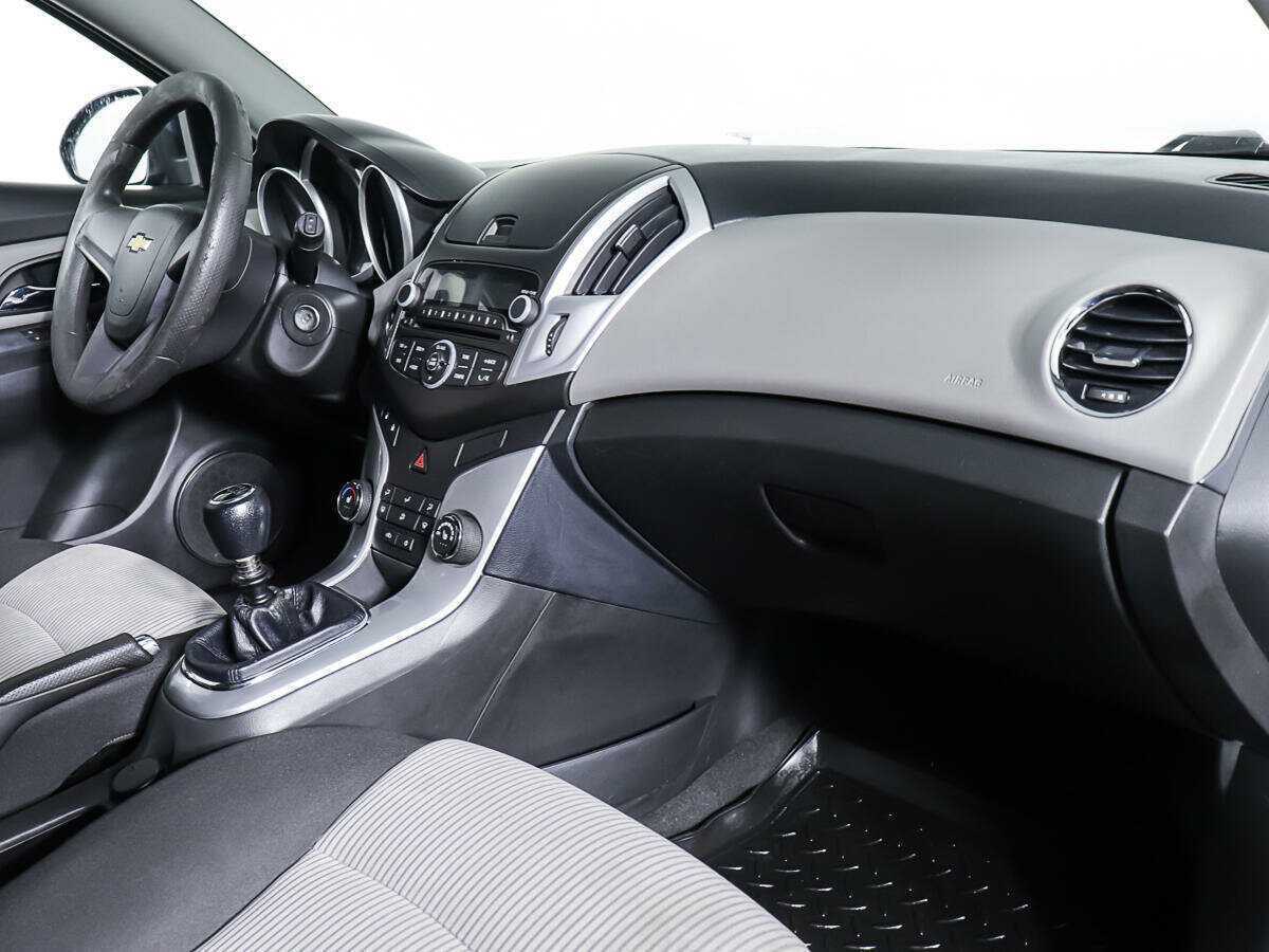 Купить Chevrolet Cruze, 2014, 165 243 км, фото №11