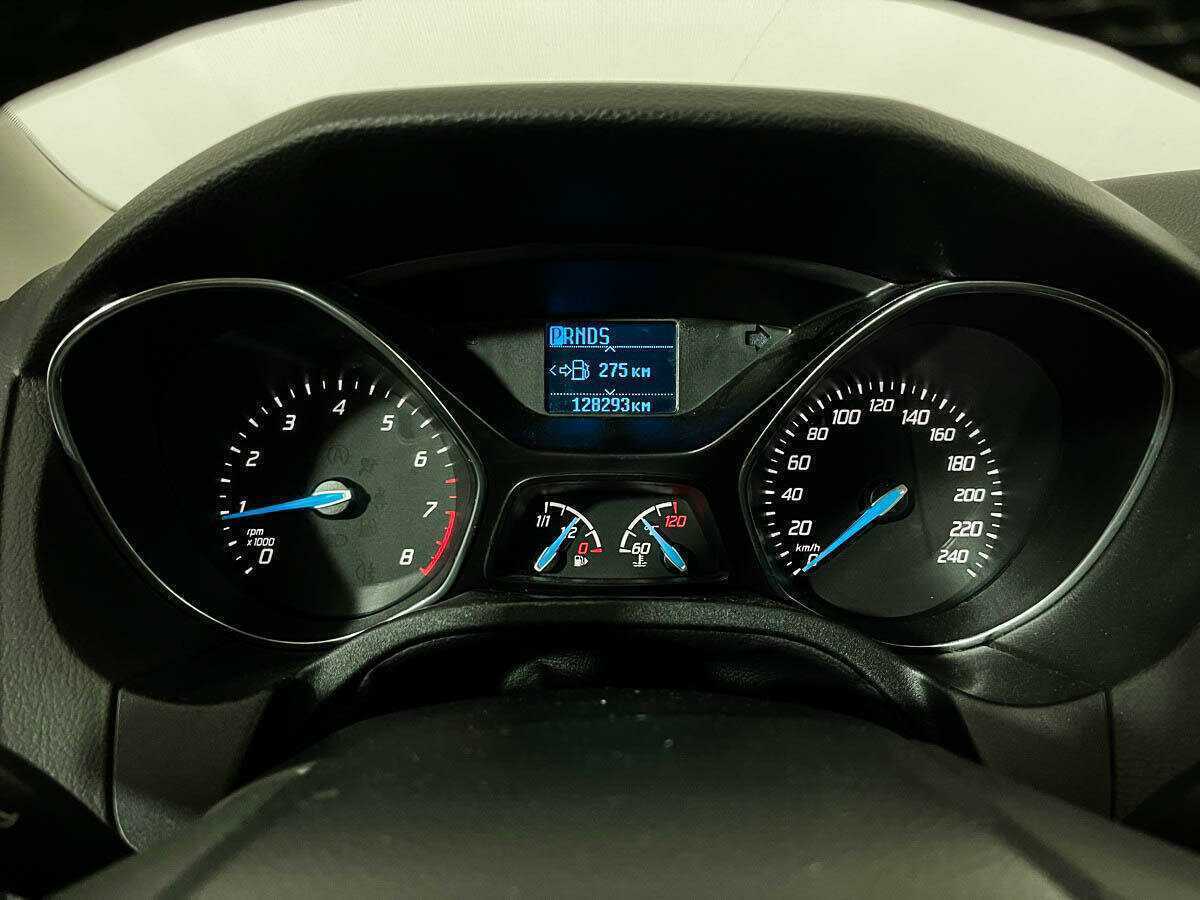 Купить Ford Focus, 2015, 128 300 км, фото №9