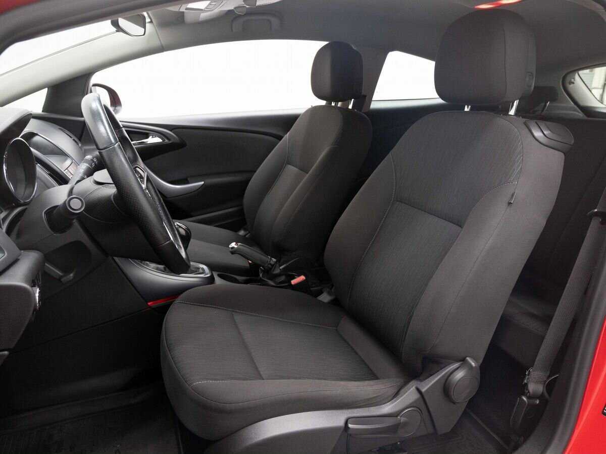 Купить Opel Astra GTC, 2012, 320 317 км, фото №10