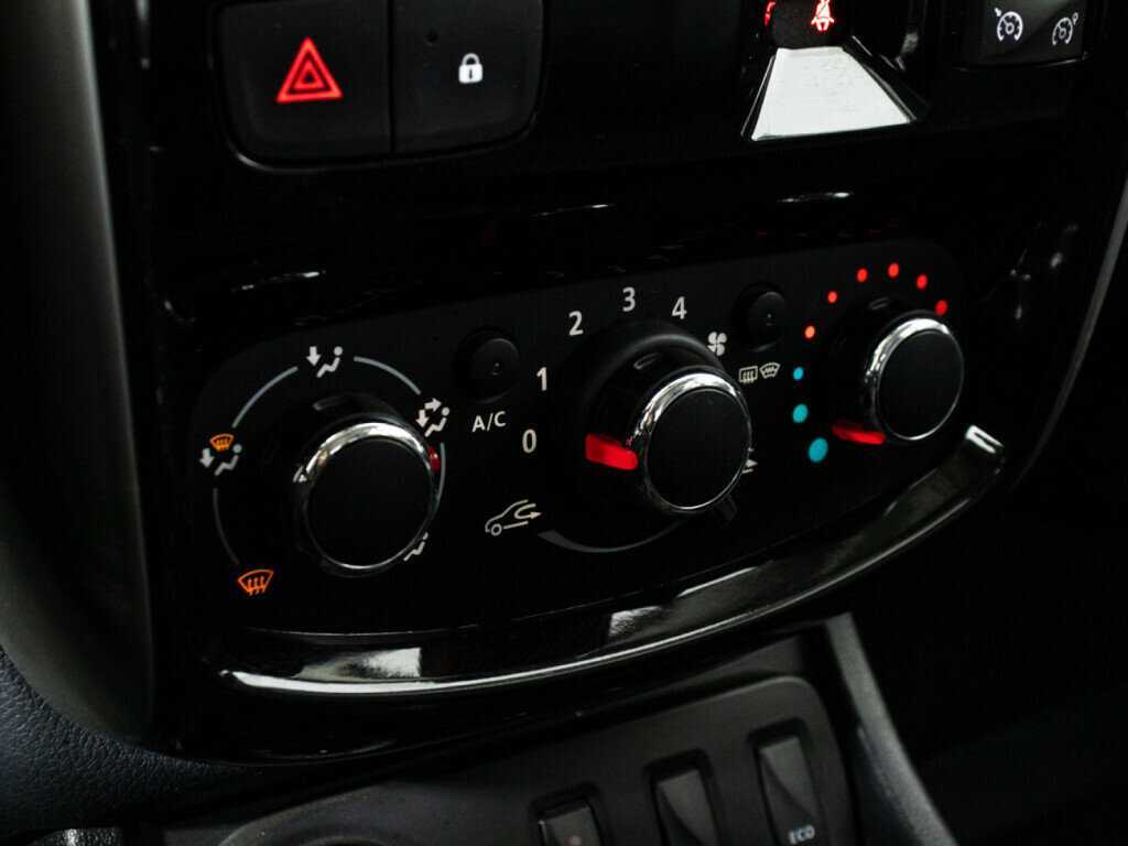 Купить Nissan Terrano, 2017, 42 174 км, фото №17