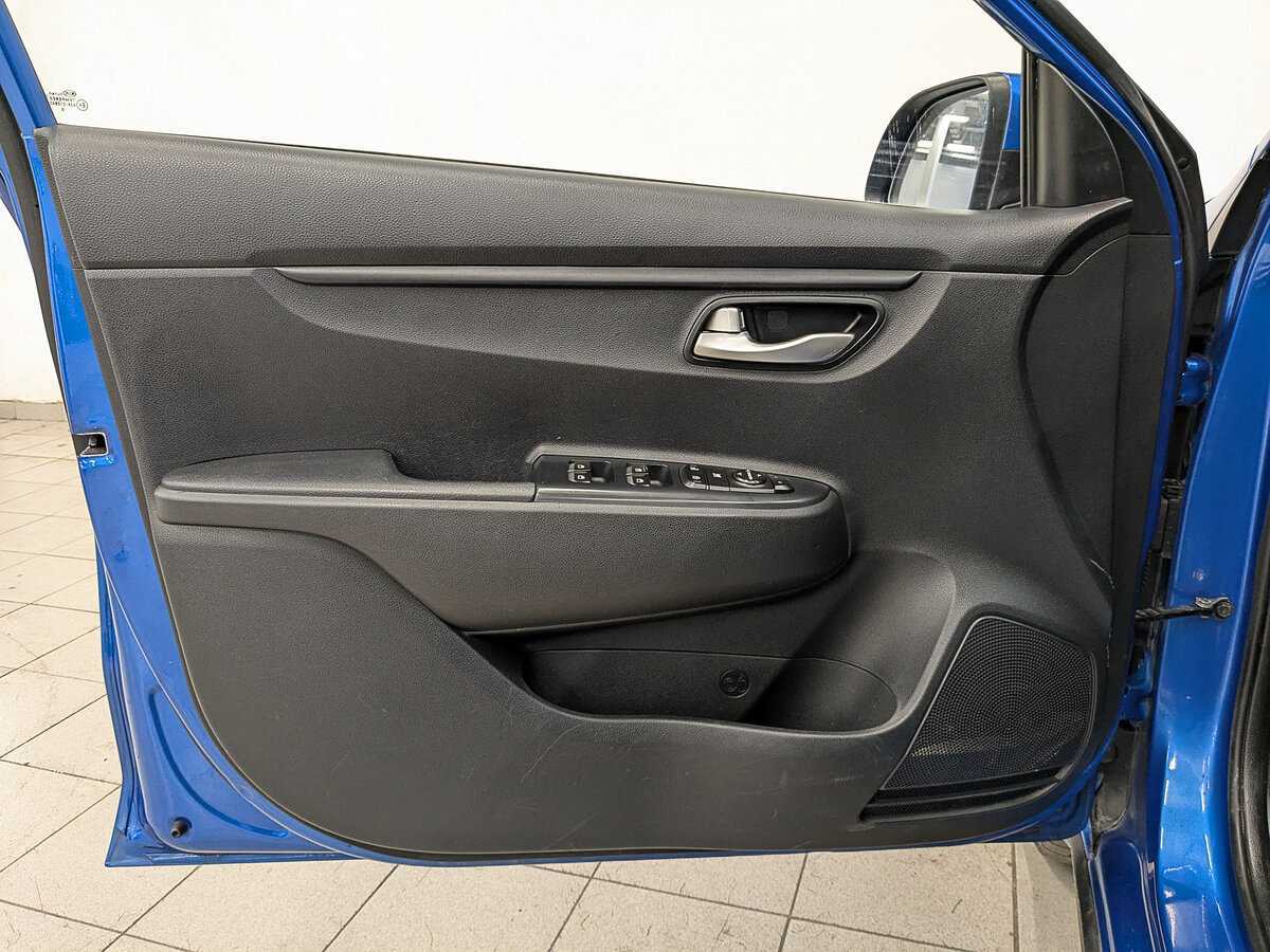 Купить Kia Rio X-Line, 2019, 177 890 км, фото №18