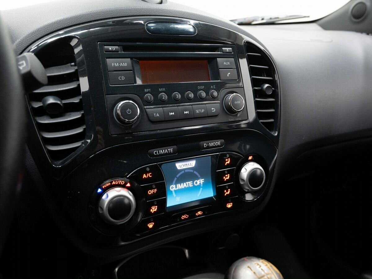 Купить Nissan Juke, 2012, 243 000 км, фото №17