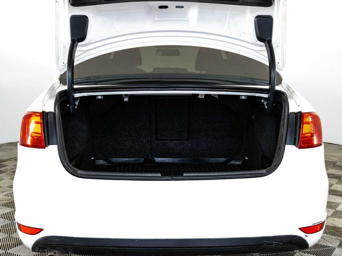 Купить Volkswagen Jetta, 2012, 203 467 км, фото №15