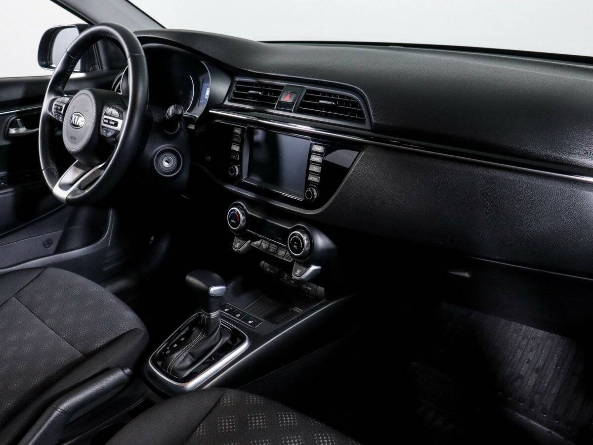 Купить Kia Rio X-Line, 2020, 48 886 км, фото №9