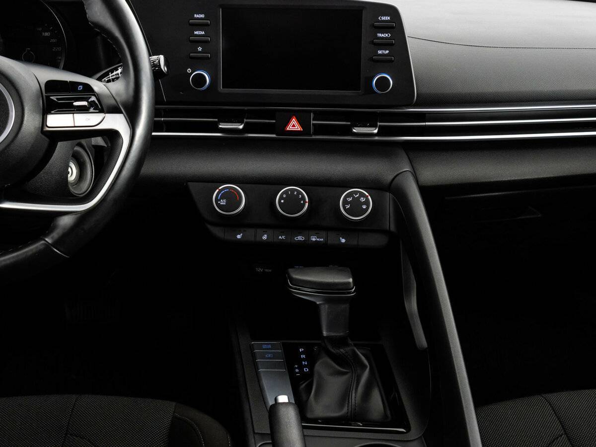 Купить Hyundai Elantra, 2021, 43 121 км, фото №16